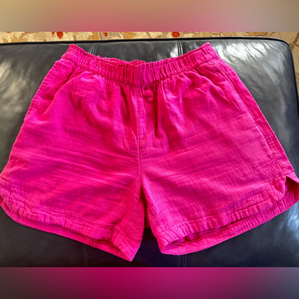 Women's Pink Linen Shorts